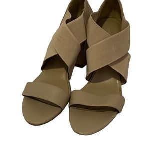 Rockport Strappy Beige Womens Leather 3 in. Heel Size 8